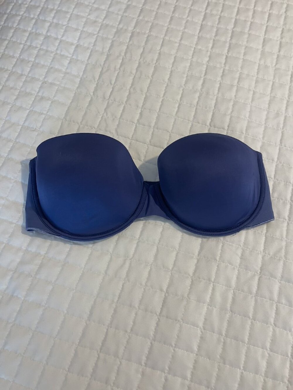Victoria’s Secret Strapless Bra Navy Blue 32D Underwire